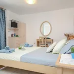 Apartment Agyra *